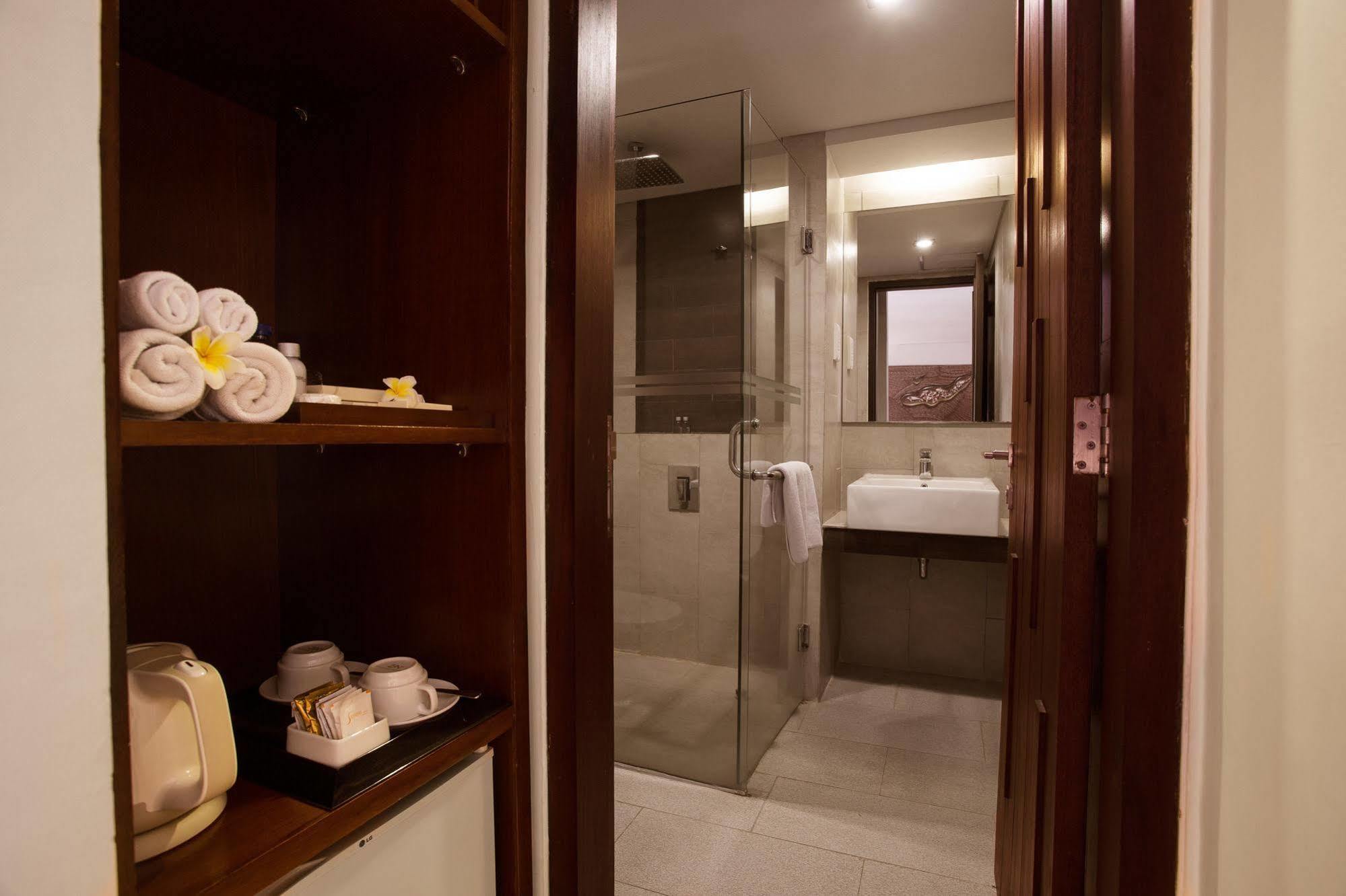 D'Primahotel Seminyak מראה חיצוני תמונה